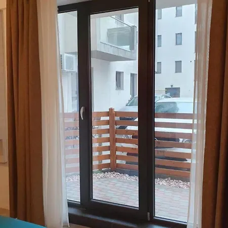 Adrian Apartament